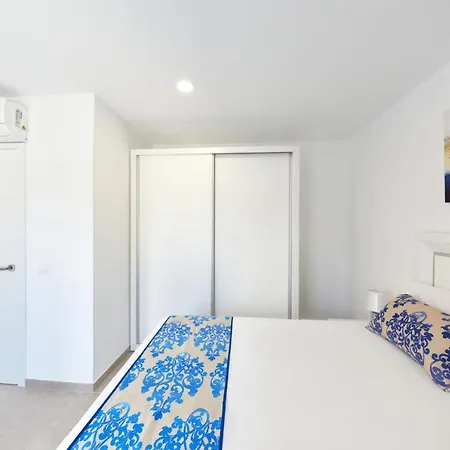 Sonrisa Deluxe Apartments, Levante 3* Benidorm