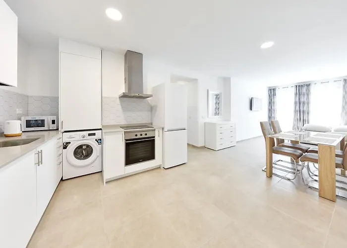 Sonrisa Deluxe Apartments, Levante Апарт-отель 3*