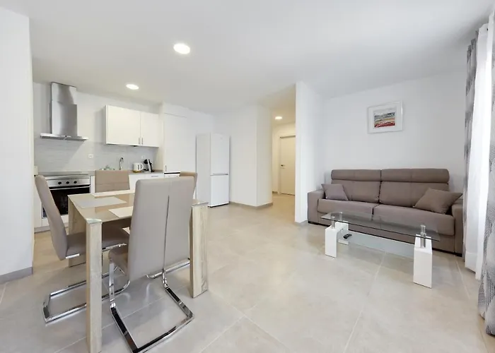 Sonrisa Deluxe Apartments, Levante 3* Бенидорм