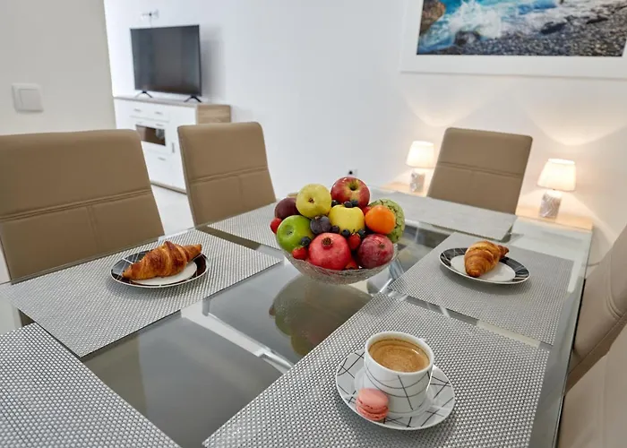 Sonrisa Deluxe Apartments, Levante 3* Бенидорм