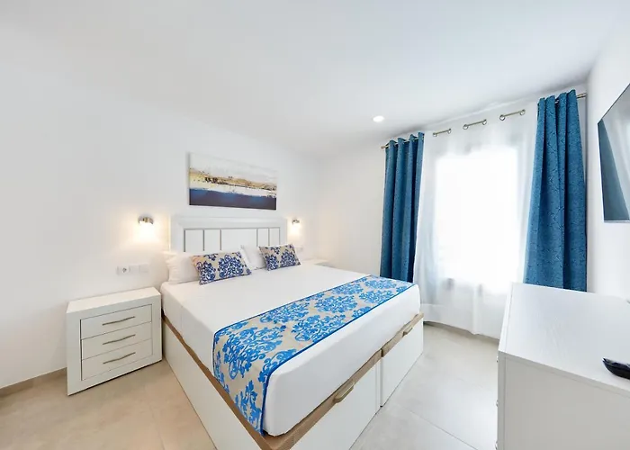 Апарт-отель Sonrisa Deluxe Apartments, Levante Бенидорм
